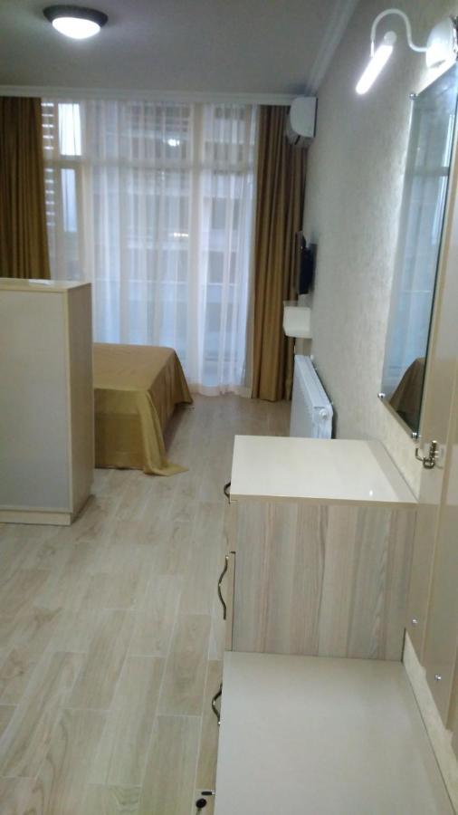 Апартаменты Елена Batumi Esterno foto